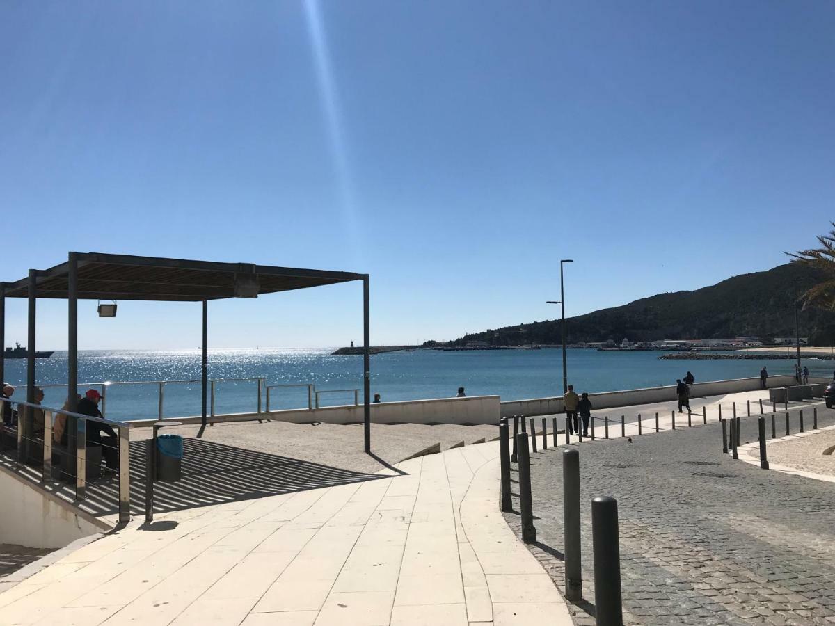 Blue Bay Beach Apartment Sesimbra Exterior photo